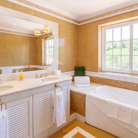 Villa Cobre Sleeps 12 Pool Wifi Torre (Lisbon)