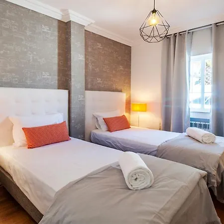 Cobre Sleeps 12 Pool Wifi Villa Torre (Lisbon)