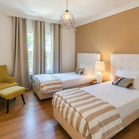 Cobre Sleeps 12 Pool Wifi Villa Torre (Lisbon)
